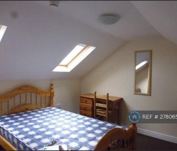 6 bedroom terraced house to rent - Photo 3