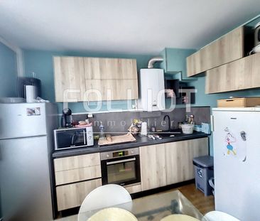A LOUER - CENTRE VILLE DE VIRE NORMANDIE - GRAND T2 de 68,99 m² EN ... - Photo 4