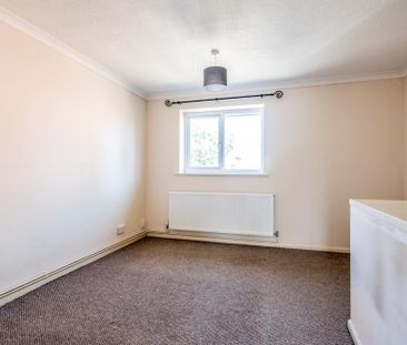 2 bedroom end of terrace to rent Normandy Close, Kempston, MK42 8TF - Photo 3