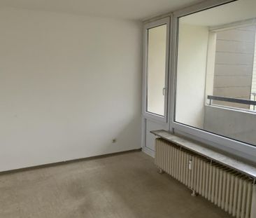 wir renovieren für Sie! gut geschnittener 3 Zimmer Wohnung mit Balk... - Photo 2