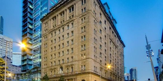 Two-Bedroom Apartment located in the heart of Brisbane CBD - Photo 3