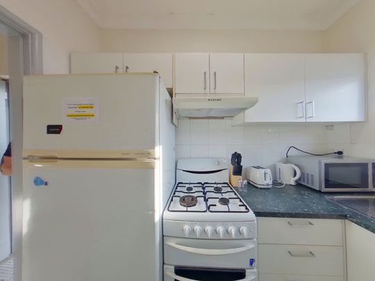 Stanmore - Photo 1