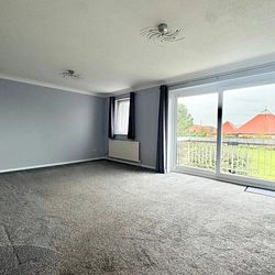 Wye Gardens, Cliftonville, Margate, CT9 3JL, Kent - Photo 1