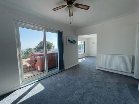 4 bedroom detached bungalow to rent - Photo 2