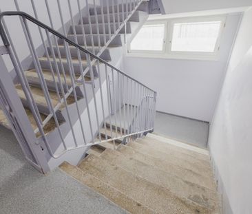 Jasne 3-pokojowe mieszkanie w Chyloni - Photo 2