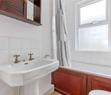 Southcroft Road, Tooting, London, SW16 - Photo 1