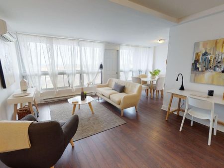 5999 Monkland - Photo 3