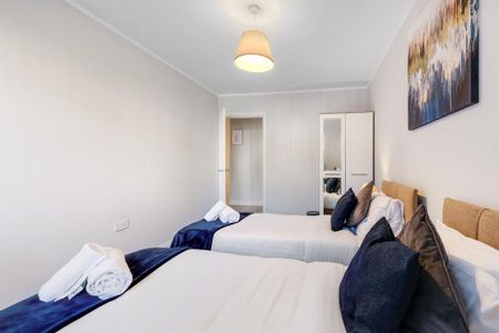 2 bedroom apartment to rent - Photo 2