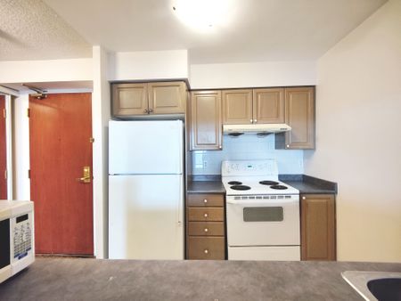 For Lease - 28 Empress Avenue Unit# 1910, Toronto, Ontario - Photo 2