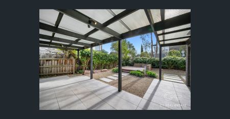 Modern Family Living Surrounded by Parklands and City Convenience - Photo 5