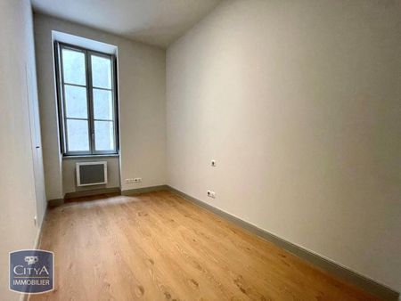 Location Appartement 4 pièces 92m² NARBONNE 11100 - Photo 3