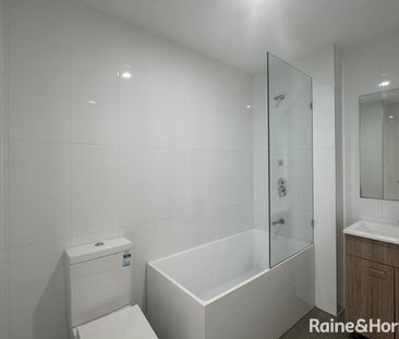 Convenient Location - Photo 4