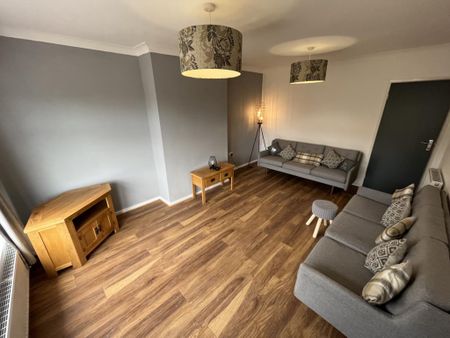 Eden Gardens, Leeds, LS4 - Photo 2