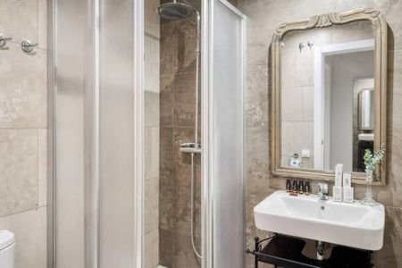 Carrer den Serra, Barcelona, Catalonia 08002 - Photo 5