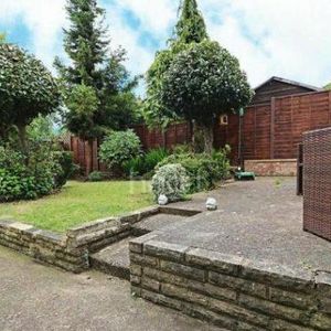 House share to rent - Photo 2