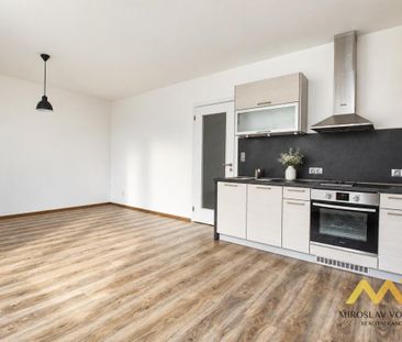 Pronájem bytu 1+kk 32 m2 - Fotografie 5