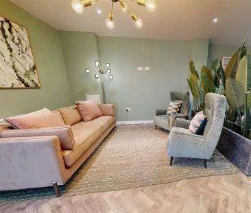 Standard Studio - Photo 1