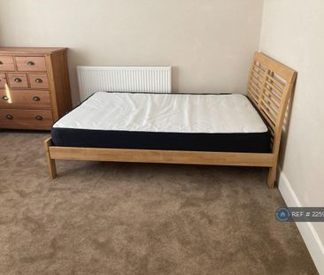 4 bedroom detached house to rent - Photo 5