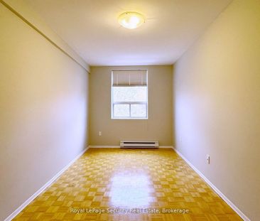 For Lease - 696 St Clair Avenue Unit# 304, Toronto, Ontario - Photo 4