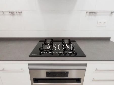 183m² Penthouse to rent in Fort Pienc, Barcelona - Photo 2