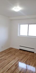 1 CH - 1 SDB - Montreal - $1,200 /mo - Photo 3