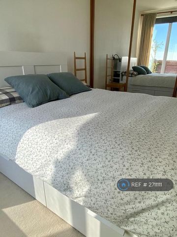 1 bedroom penthouse to rent - Photo 5