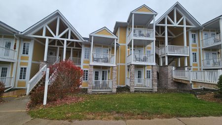 For Lease - 90 Highlands Drive Unit# 2074/75, Oro-Medonte, Ontario - Photo 3