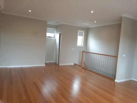 “Two Bedroom Townhouse” - Photo 2
