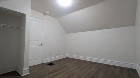 For Lease - 249 East 18th Street Unit# 1, Hamilton, Ontario - Photo 5