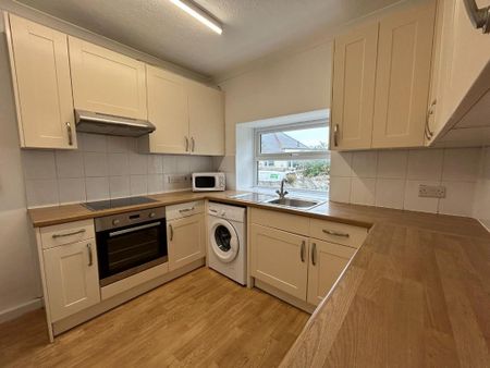 1 bedroom in a house share to rent - Photo 5