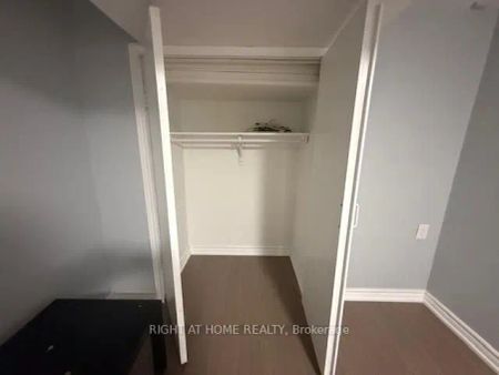 12 Felan Crescent #Basement - Photo 2