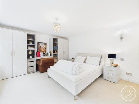 4 bedroom detached house to rent - Photo 5