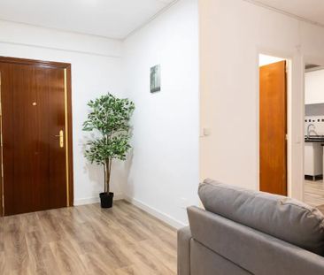 Calle de Emilio Ferrari, Madrid, Community of Madrid 28017 - Photo 1