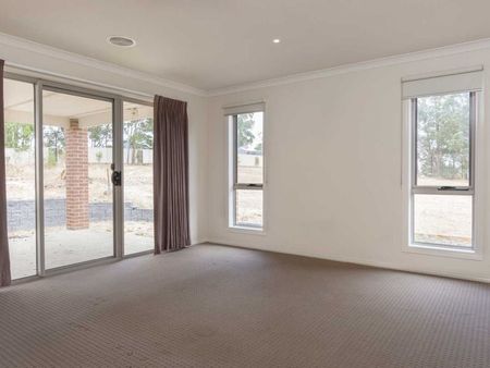 6 Eilish Court, Mount Helen - Photo 2