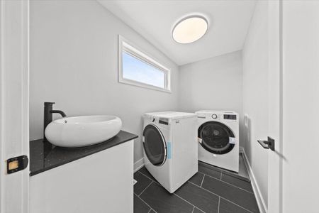 For Lease - 20 Inverkip Avenue, Hunt Club - South Keys and Area, Ontario - Photo 4