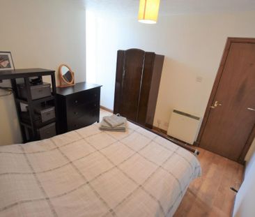 2 bedroom flat to rent - Photo 6