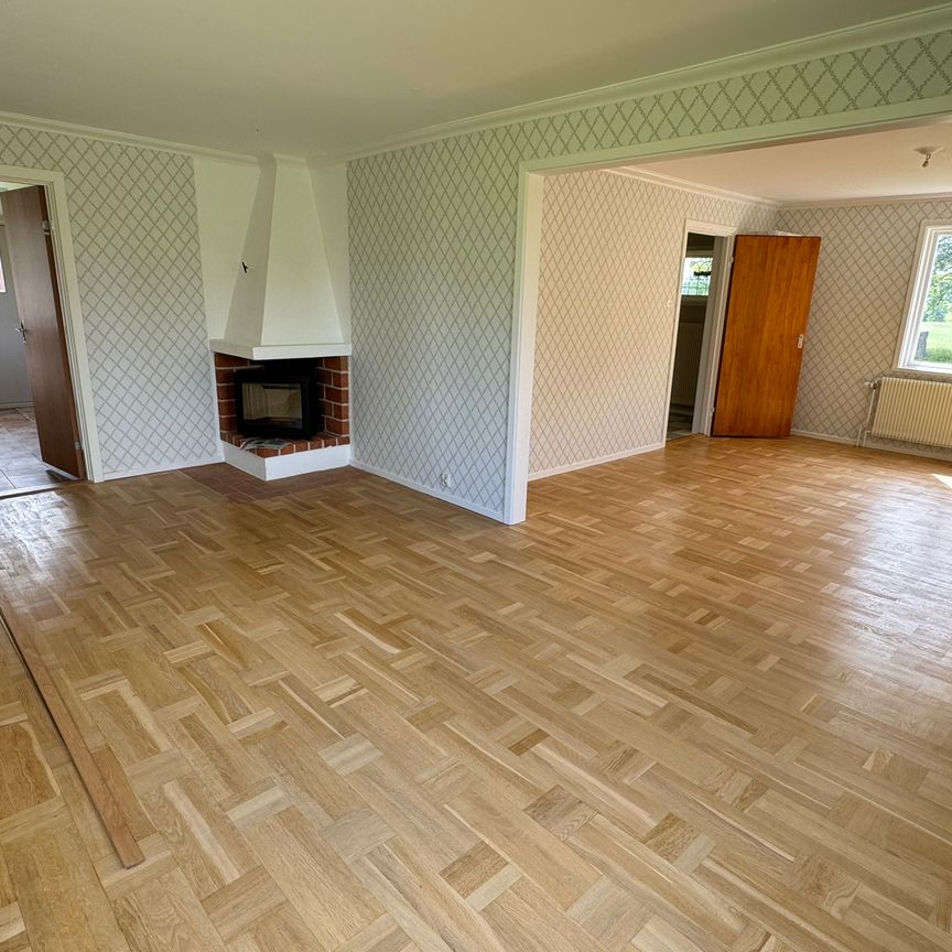 ÖSTERUNDA SONKARBY, Fjärdhundra - Foto 1