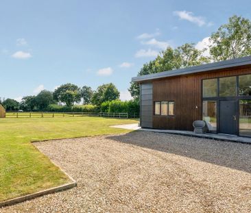 3 bedroom detached house to rent - Photo 3