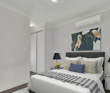 MODERN LIVING FOR MODERN PROFESSIONALS - Photo 6