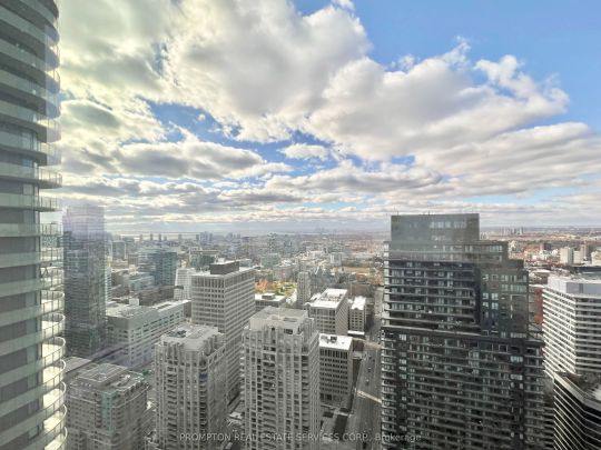 8 Wellesley Street W #5215 - Photo 1