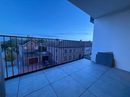 Appartement te huur - Foto 3