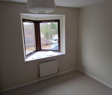 2 Bed House - Semi-Detached - Photo 3