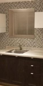 🏠 3 ½ entièrement rénové – Demi-sous-sol à louer | Rosemont / 24e Avenue - Photo 3