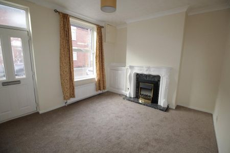 2 bedroom terraced house to rent - Photo 5
