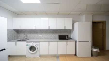 Carrer de Sant Vicent Màrtir, Valencia, Valencian Community 46002 - Photo 4