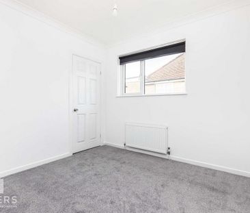 3 bedroom apartment to rent - Photo 4