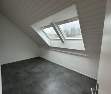 Grosszügige Dachwohnung mit Liftzugang - Photo 1
