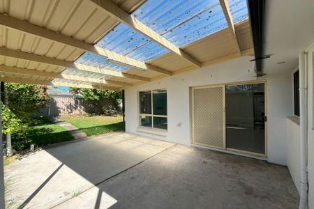 8 Station Road - Photo 4