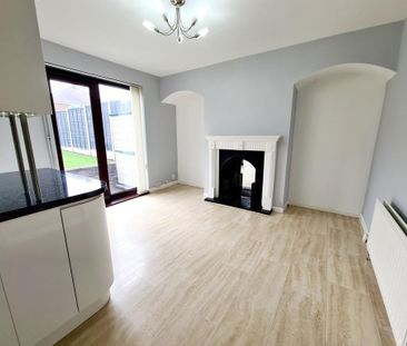 3 bedroom semi-detached house to rent - Photo 3
