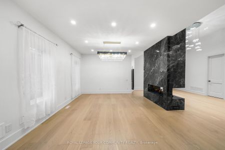 For Lease - 72A Oxford Street, Richmond Hill, Ontario - Photo 4